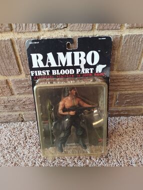 N2Toys 2001 RAMBO First Blood Pt Il Sylvester Stallone Rambo Action Figure READ